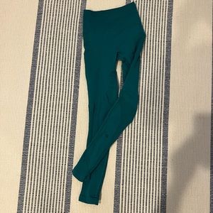 Lululemon Q5 Compression Leggings Size 2 womens Turquoise